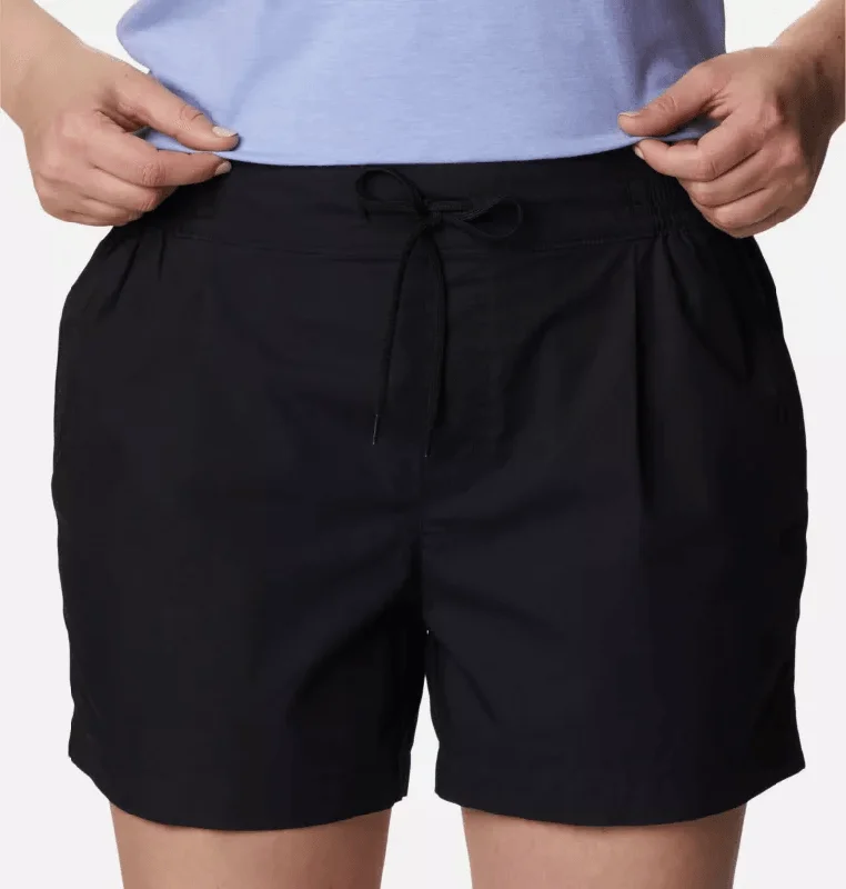 Columbia Women's Black Norgate Short (010)